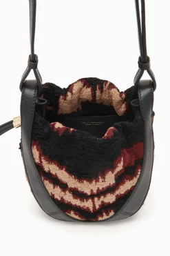 ULLA JOHNSON Lee Pouch - Obsidian -Fashion Haven Shop FA231123 LEEPOUCH GEOJACQUARD d r web