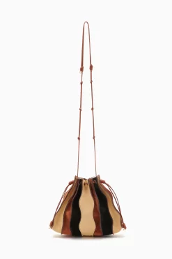 ULLA JOHNSON Adria Small Pleated Wave Bag - Dune Colorblock 7 ULLA JOHNSON Adria Small Pleated Wave Bag - Dune Colorblock -Fashion Haven Shop FA231128 ADRIASMALLPLEATEDWAVEBAG SIERRACOLORBLOCK a r web