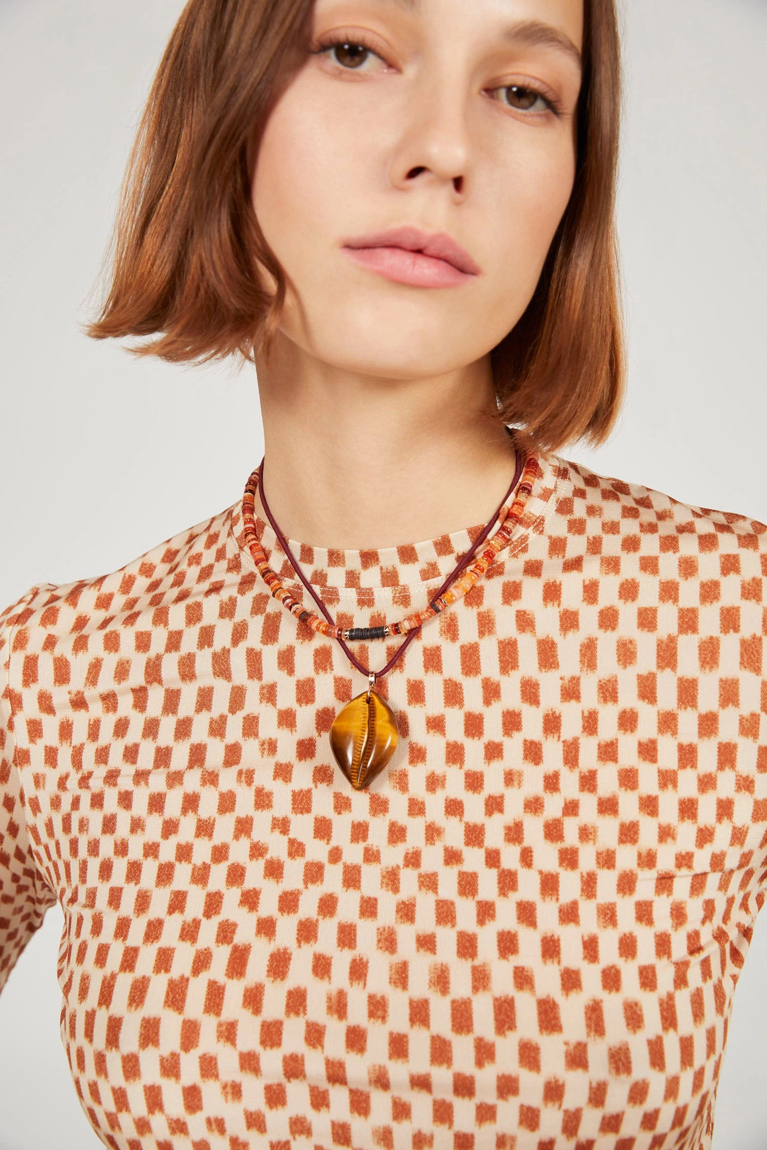 ULLA JOHNSON Fire Opal And Coco Shell Shark Fin Puka 2 ULLA JOHNSON Fire Opal And Coco Shell Shark Fin Puka - Image 2