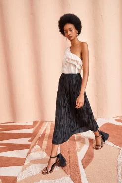 ULLA JOHNSON Lina Bow High Heel - Noir -Fashion Haven Shop ULLA JOHNSON Dioni Skirt NOIR 03 8e74823a c9f5 4247 87e4 9dc41aea05e2