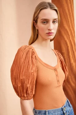 ULLA JOHNSON Marika Top - Chestnut 7 ULLA JOHNSON Marika Top - Chestnut -Fashion Haven Shop ULLA JOHNSON Marika Top CHESTNUT 03